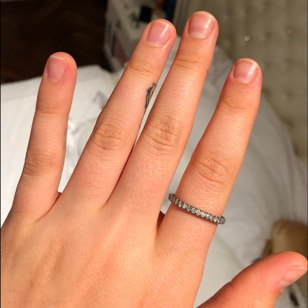 Diamond ring - Picture 2 of 3